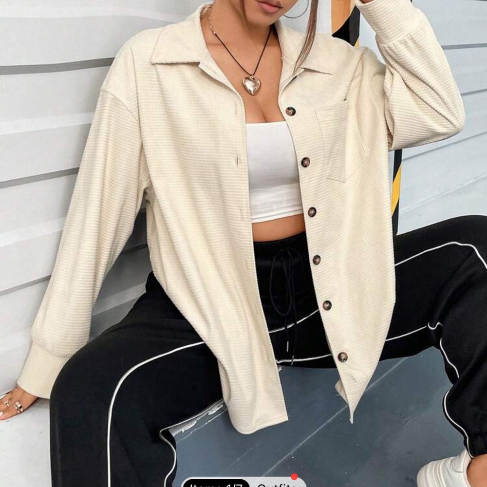 CREAM ribbed button up ❤️